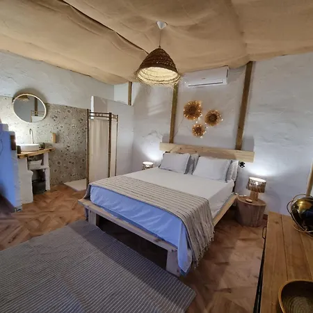 Κάμπινγκ Glamping Almendros