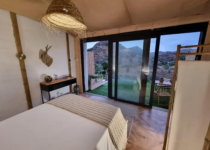 Glamping Almendros * Μάλαγα