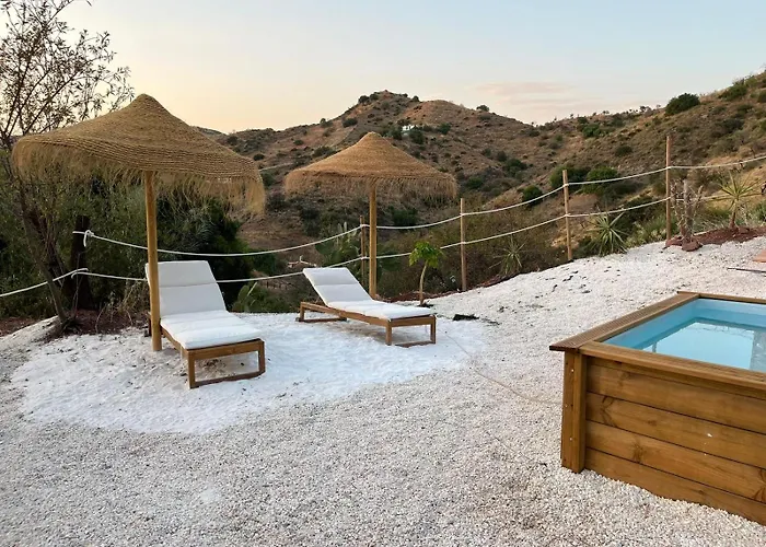 Glamping Almendros Κάμπινγκ *